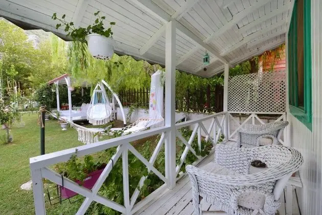 Bungalow, Bahçe Manzaralı