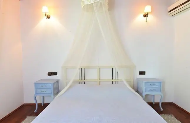 Bungalow, Bahçe Manzaralı