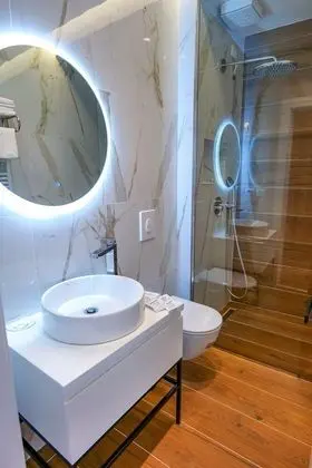 Standard Tek Büyük Yataklı Oda