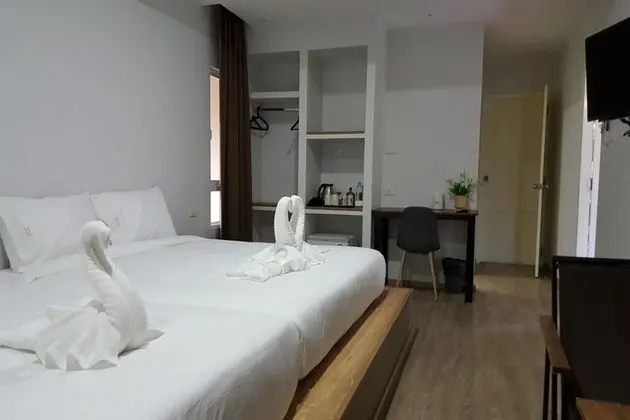 2 Bedroom River View