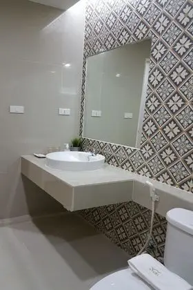 2 Bedroom River View