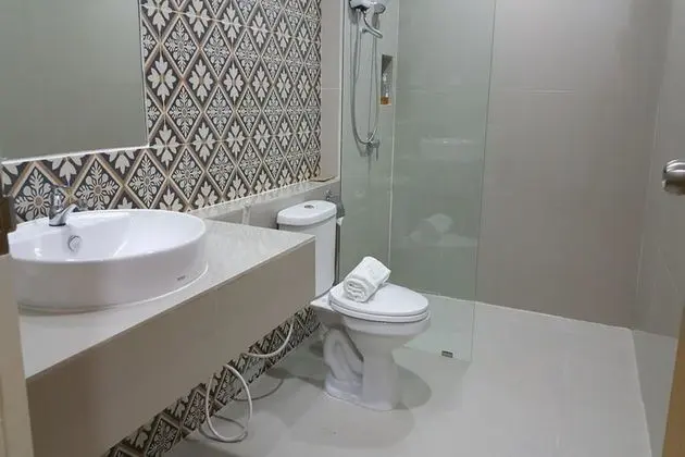 2 Bedroom River View