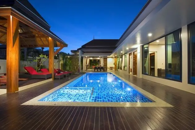 Luxury Villa, 4 Yatak Odası, Havuz Manzaralı