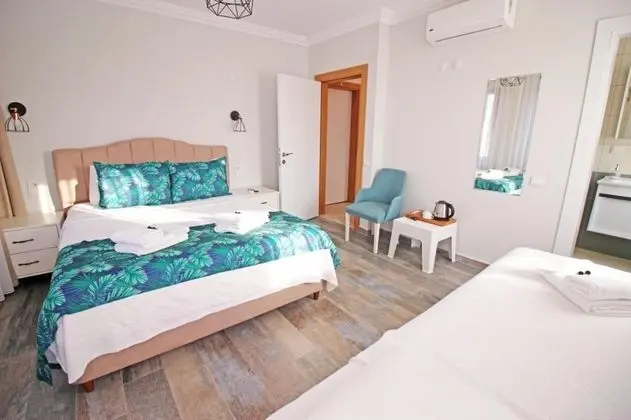 Standart Üç Kişilik Oda, Kısmi Deniz Manzaralı