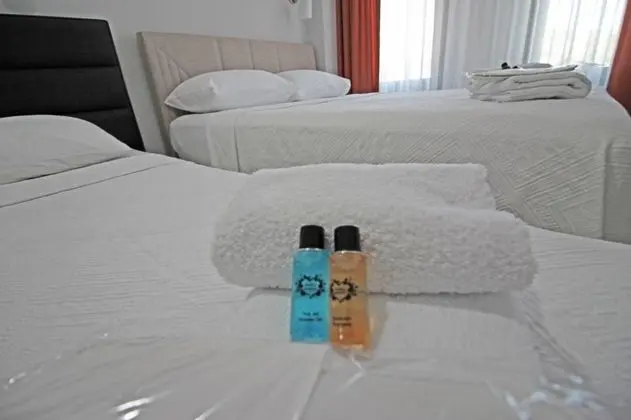 Standart Üç Kişilik Oda, Kısmi Deniz Manzaralı