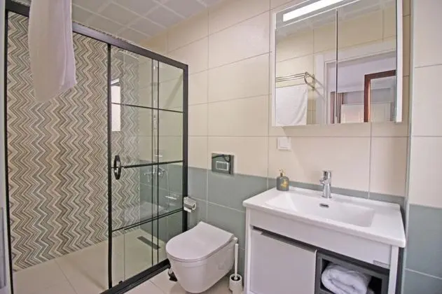 Standart Üç Kişilik Oda, Kısmi Deniz Manzaralı