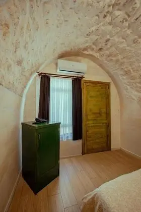 Standart Üç Kişilik Oda, Veranda Manzaralı