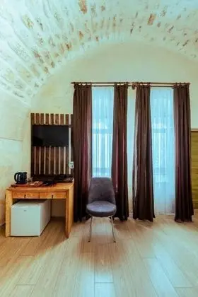 Standart Üç Kişilik Oda, Veranda Manzaralı
