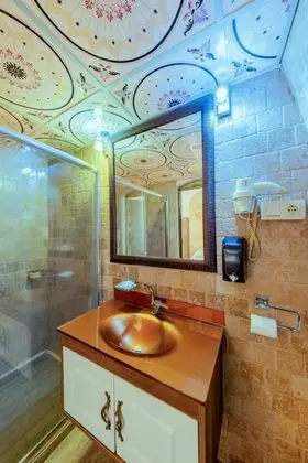 Standart Üç Kişilik Oda,Veranda Manzaralı