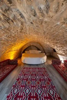 Suite, Avlu Manzaralı