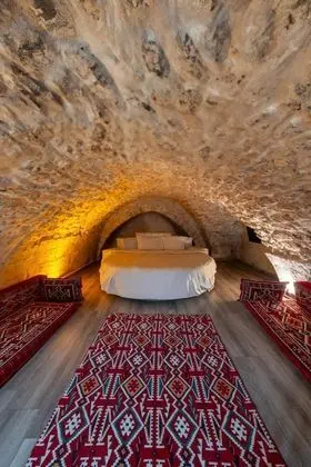 Suite,Avlu Manzaralı