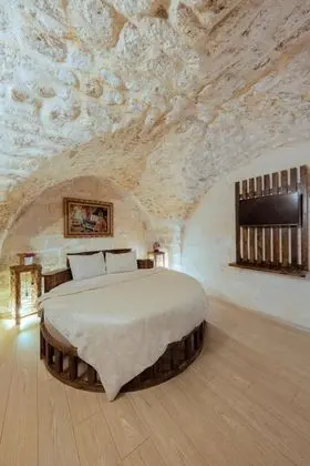 Suite,Avlu Manzaralı