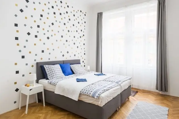 Design Tek Büyük Yataklı Oda, 2 Yatak Odası, Mutfak (Apt 3)
