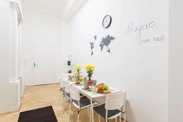 Design Tek Büyük Yataklı Oda, 2 Yatak Odası, Mutfak (Apt 3)