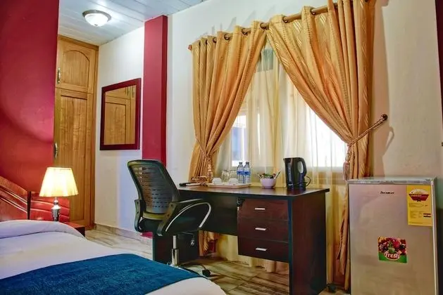 Deluxe Tek Büyük Yataklı Oda