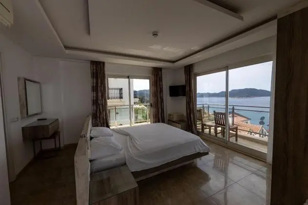 Standart Oda, Deniz Manzaralı, Balkonlu