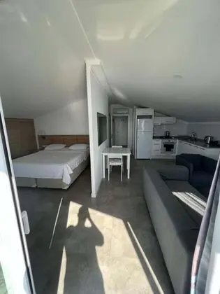 Suite,deniz Manzaralı,balkonlu