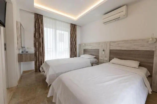 Twin Oda, Kısmi Deniz Manzaralı, Balkonlu