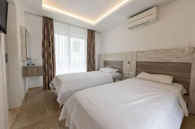 Twin Oda, Kısmi Deniz Manzaralı, Balkonlu
