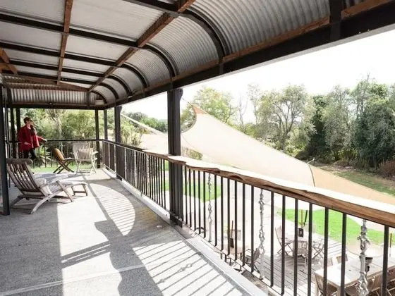 Standard Oda, Sigara İçilmez, Balkon (Totara Suite)