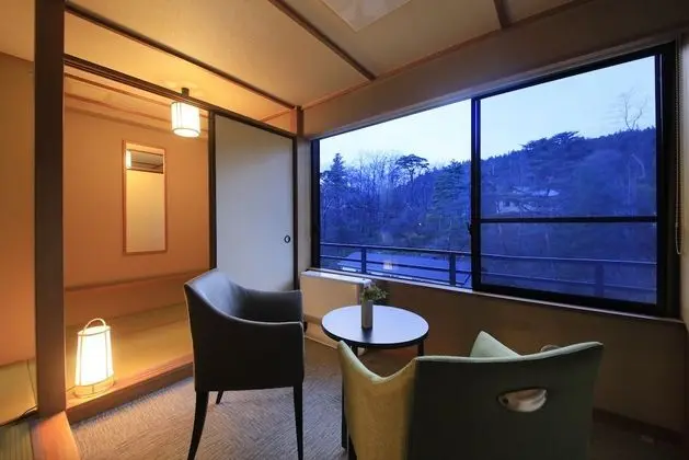 Traditional Oda (Japanese Style, for 3 Guests)