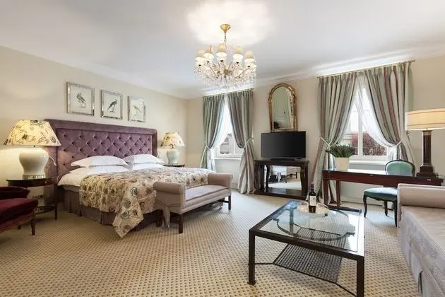 Junior Suite with SPA access