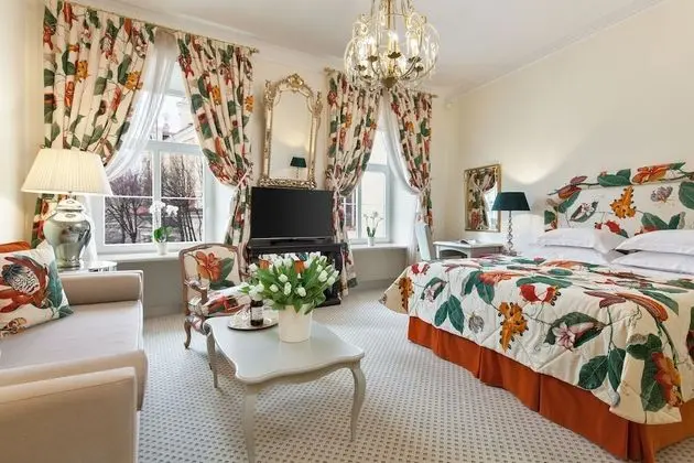 Junior Suite with SPA access