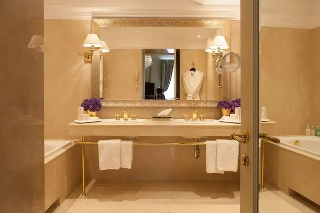 Junior Suite with SPA access