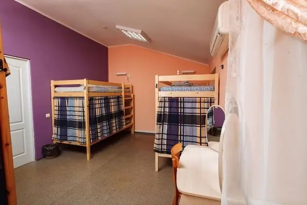 Basic Ortak Ranzalı Oda, Sadece kadınlar için (8 beds)