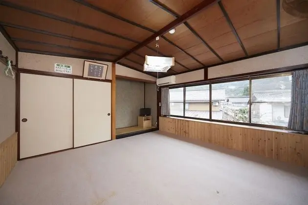 Traditional Oda (Japanese Style, Shared Bath Room)