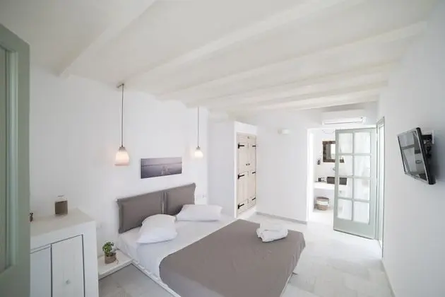 Deluxe Tek Büyük Yataklı Oda, 1 Yatak Odası, Şehir Manzaralı (Sea or City view)