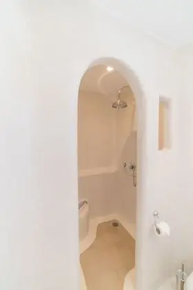 Deluxe Tek Büyük Yataklı Oda, 1 Yatak Odası, Şehir Manzaralı (Sea or City view)