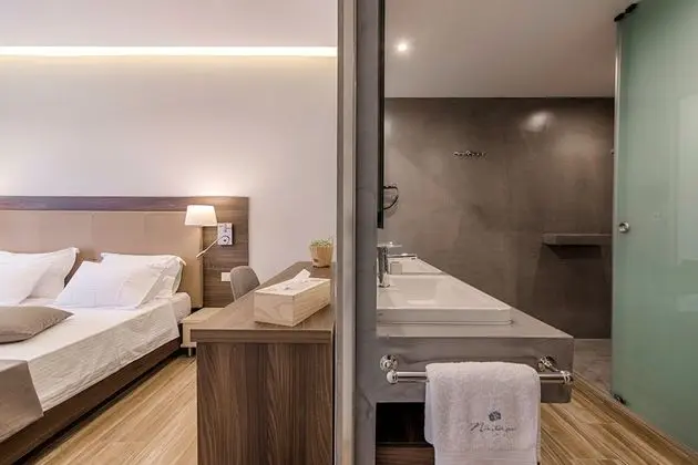 Villa, 4 Yatak Odası, Kişiye Özel Havuzlu, Denize Sıfır