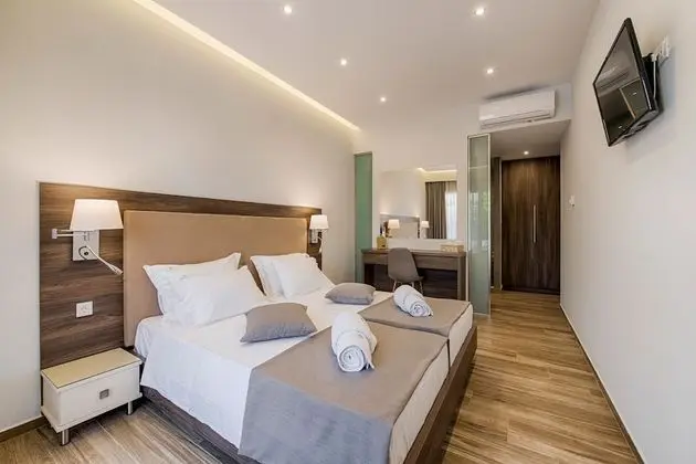 Villa, 4 Yatak Odası, Kişiye Özel Havuzlu, Denize Sıfır