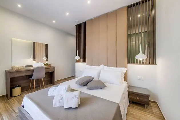 Villa, 4 Yatak Odası, Kişiye Özel Havuzlu, Denize Sıfır