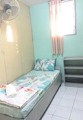 Standard Single Room with Fan and Shared Bathroom