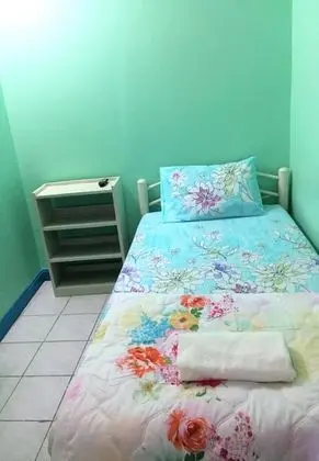 Standard Single Room with Fan and Shared Bathroom