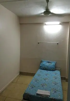 Standard Single Room with Fan and Shared Bathroom