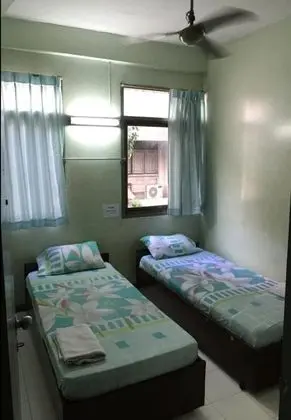 Standard Twin Room with Fan and Shared Bathroom