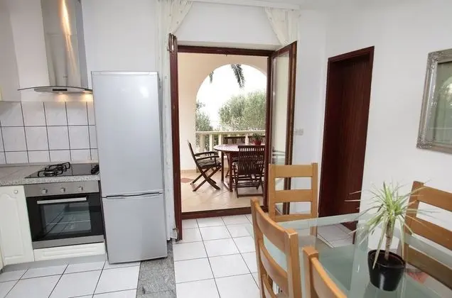 Apart Daire (Natali - 5 M from the beach - A6 (4+2)