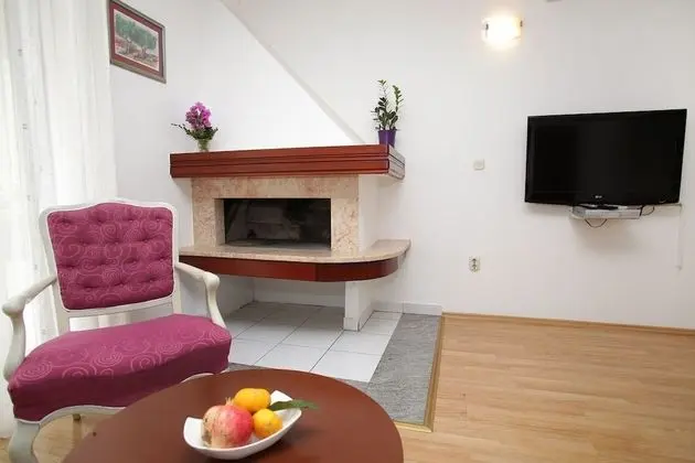 Apart Daire (Natali - 5 M from the beach - A6 (4+2)