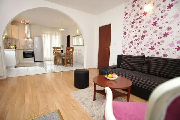 Apart Daire (Natali - 5 M from the beach - A6 (4+2)