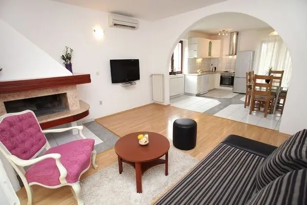 Apart Daire (Natali - 5 M from the beach - A6 (4+2)