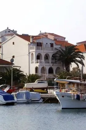 Apart Daire (Natali - 5 M from the beach - A6 (4+2)