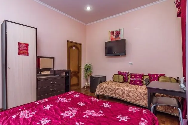 Comfort Apart Daire, 1 En Büyük (King) Boy Yatak, Buzdolabı ve Mikrodalga, Bahçeli