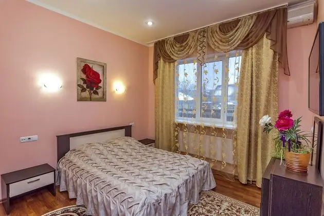 Standard Tek Büyük Yataklı Oda