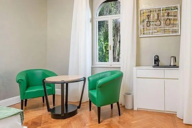 Junior Stüdyo Süit