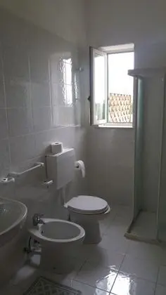 Tek Büyük veya İki Ayrı Yataklı Oda, Deniz Manzaralı