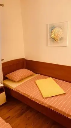 Apart Daire (Nataša - romantic getaway - A4(4))