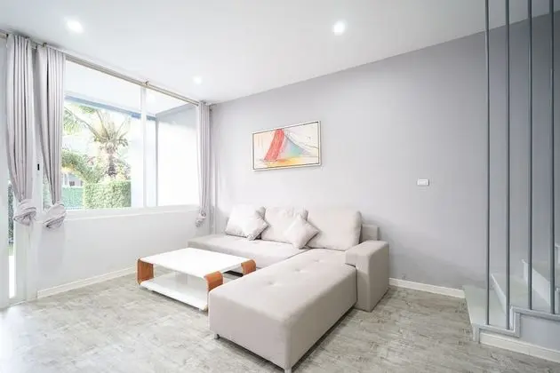 1 Bedroom Pool Access